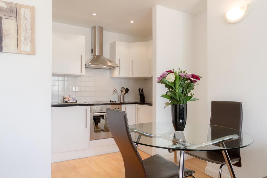 Roomspace Serviced Apartments - Groveland Court London Værelse billede