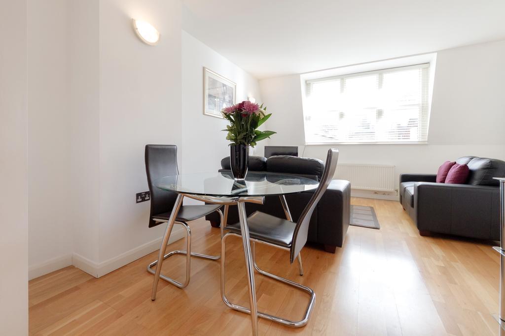 Roomspace Serviced Apartments - Groveland Court London Værelse billede