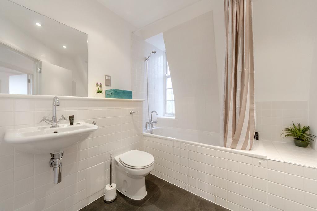Roomspace Serviced Apartments - Groveland Court London Værelse billede